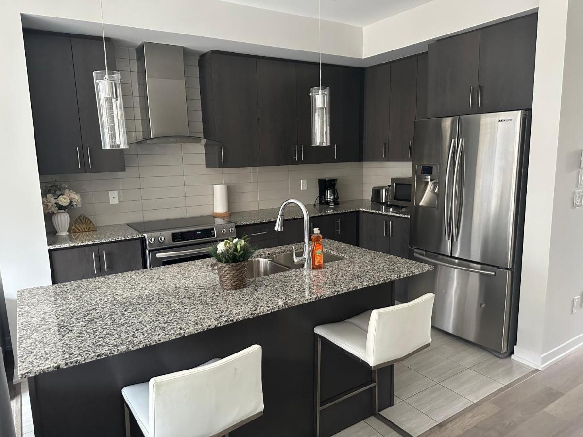 Modern Townhouse, Vaughan, Ontario, Canada Exteriör bild